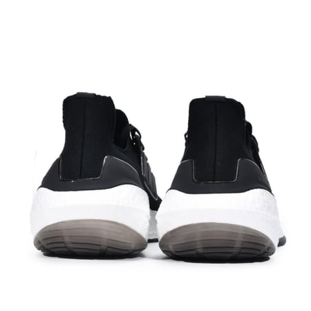 Adidas Ultra Boost 22