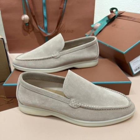 كاجوال Loro Piana