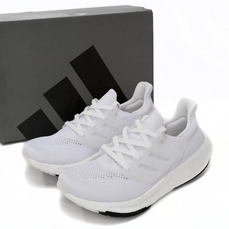 Adidas Ultra Boost 23