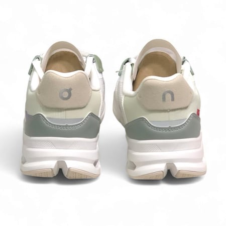 سعر شوز اون راننج كلاودريفت وايت-حذاء رياضي نسائي-متجر كلاسي لوك