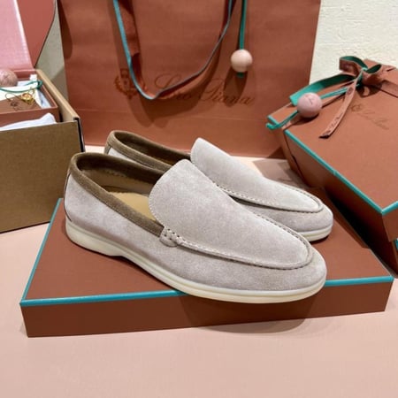 كاجوال Loro Piana