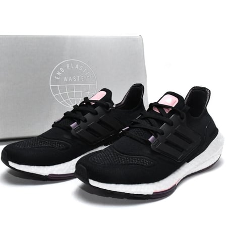 Adidas Ultra Boost 22