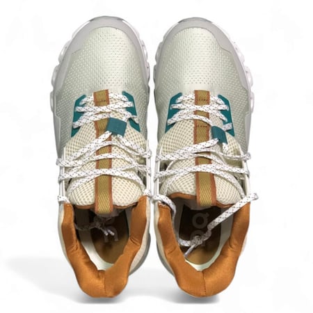 حذاء اون راننج كلاود هاي ايدج