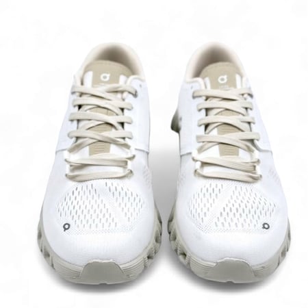 اقوى شوز جامبو Q - شوز اون راننج كلاود اكس-متجر أحذية اون راننج