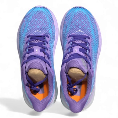 HOKA Clifton 9