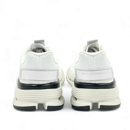 احدث حذاء اون رانينج كلاودنوفا ابيض-جزمة ماركة On Running