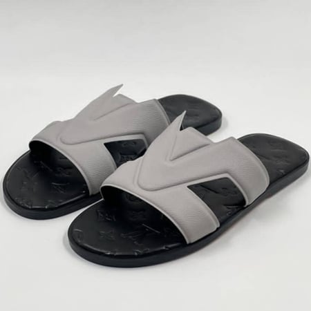 نعال LOUIS VUITTON