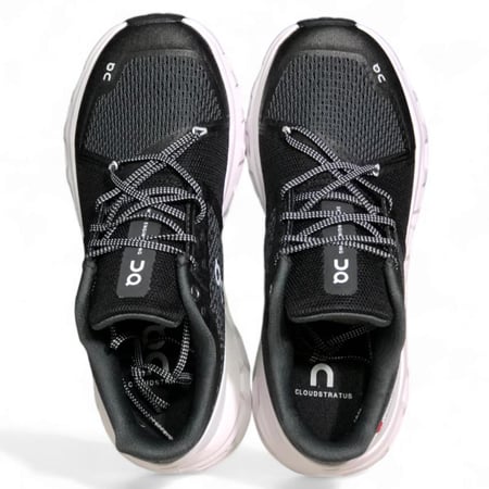 حذاء On Cloudstratus