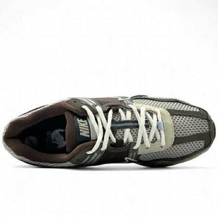 Nike Air Zoom Vomero 5