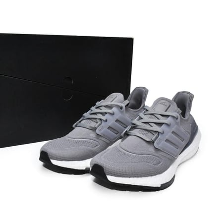 Adidas Ultra Boost 22