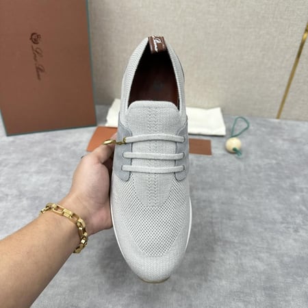 كاجوال Loro Piana