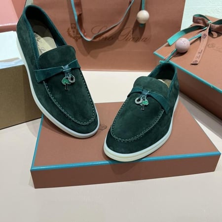 كاجوال Loro Piana