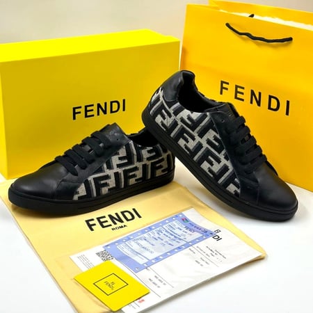 كاجوال FENDI