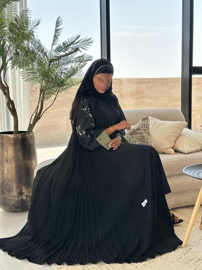 كسرات جوانب كلوش- الكم تطريز زيتي