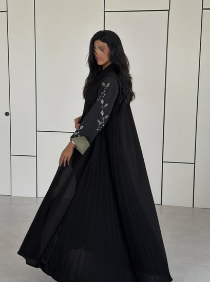 كسرات جوانب كلوش- الكم تطريز زيتي