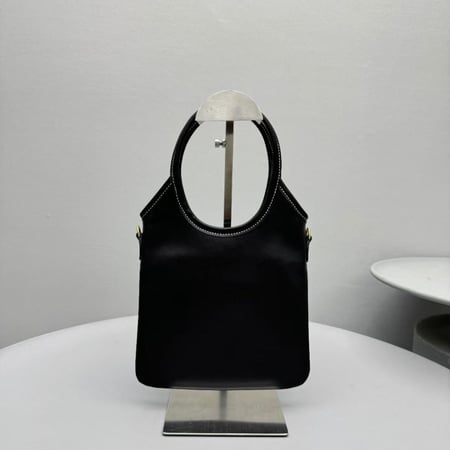 شنطة قوتشي 19cm 32cm