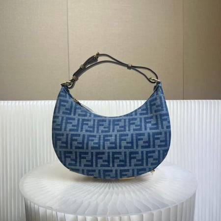 شنطة فندي  29cm