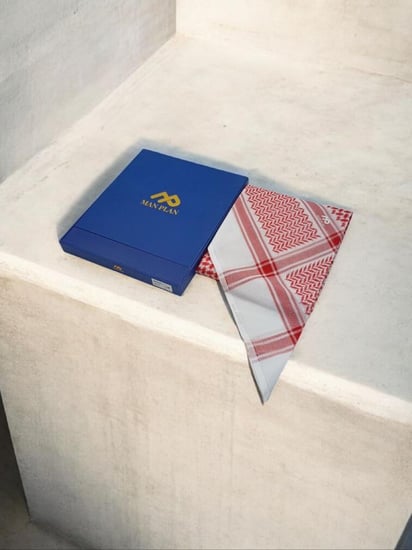 شماغ احمر مان بلان  كلاسيك 2026   م 03