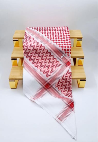 شماغ احمر فاتح لورد عساف