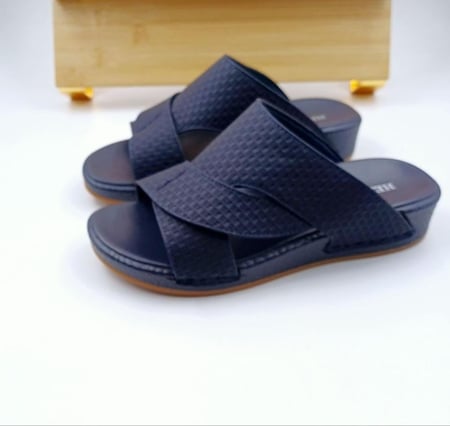 نعال شبابي خليجي هيمان