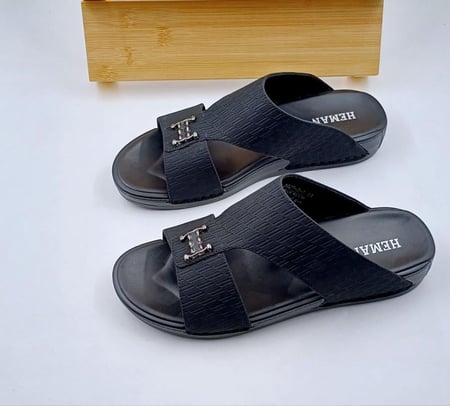 نعال رجاليه طبيه