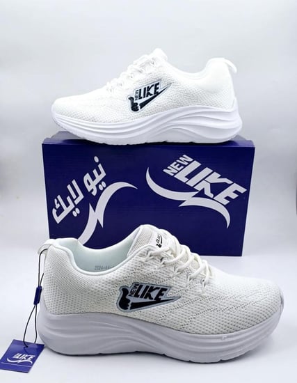 حذاء رياضي رجالي نيو لايك