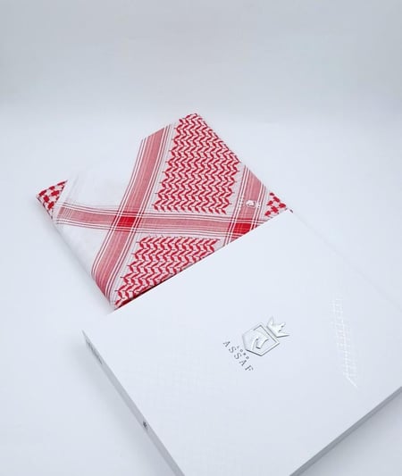 شماغ احمر فاتح لورد عساف