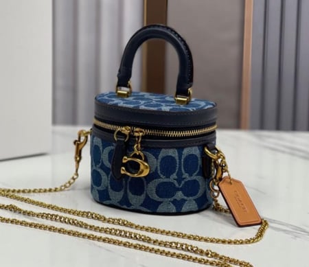 شنطه كوتش |COACH
