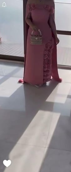 فساتين راقيه  القماش باربي كميه كبيره ورد