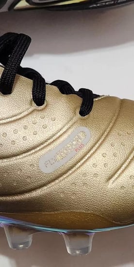 نايك تيمبو ليجند إيليت - ذهبي