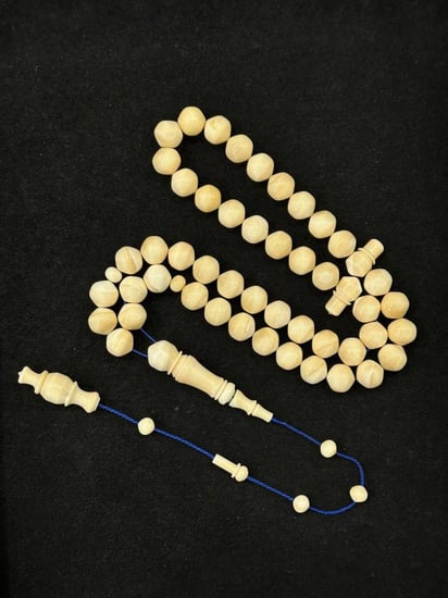 سبحة عاج حوت العنبر طبيعي خراطة العمقي - حجر السلطان ولك من الاسم نصيب