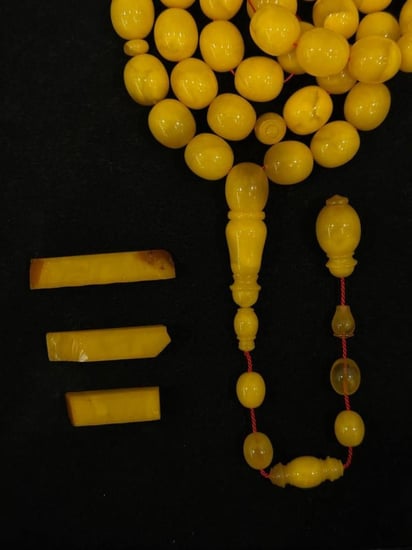 سبحة كهرمان حجر واحد