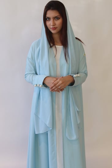 عباية Mavi