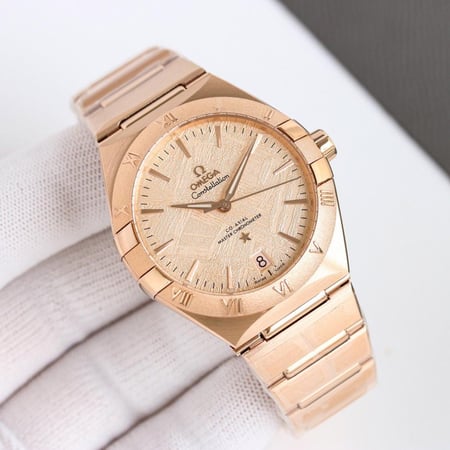 ساعة رجالية ماركة Omega