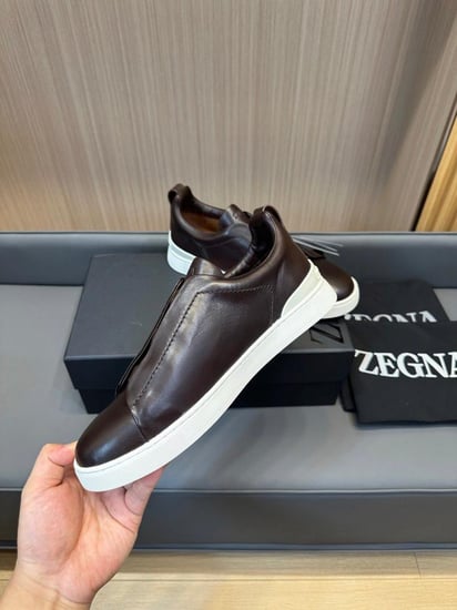 حذاء رجالي ماركة Zegna