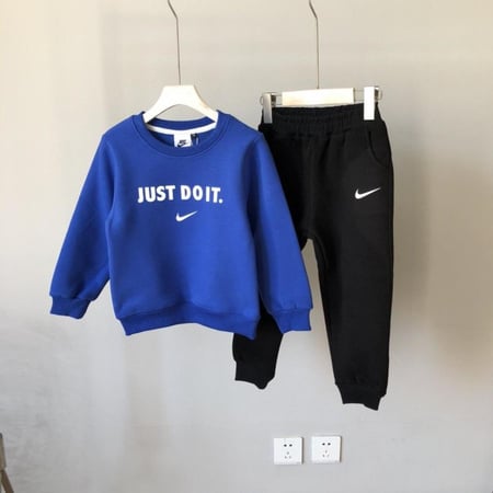 طقم اطفال ماركة Nike