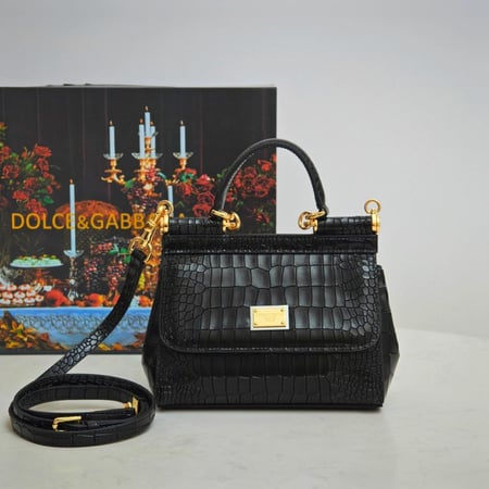 شنطة نسائية ماركة D&G