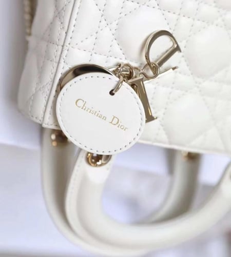 شنطة نسائية ماركة Dior
