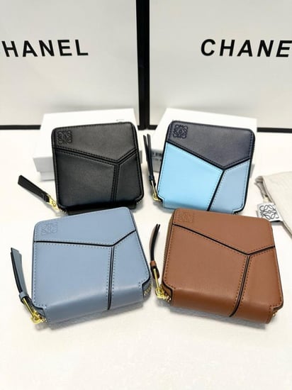 كارد ماركة Loewe