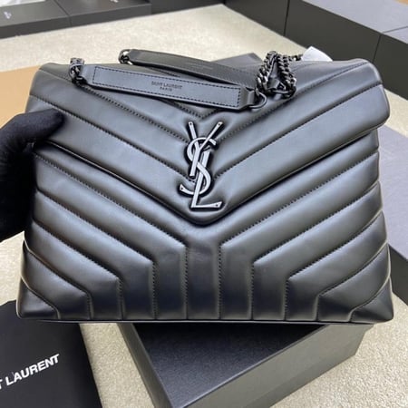 شنطة نسائيه ماركة YSL