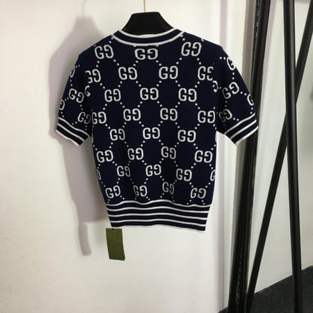 تي شيرت نسائي ماركة Gucci