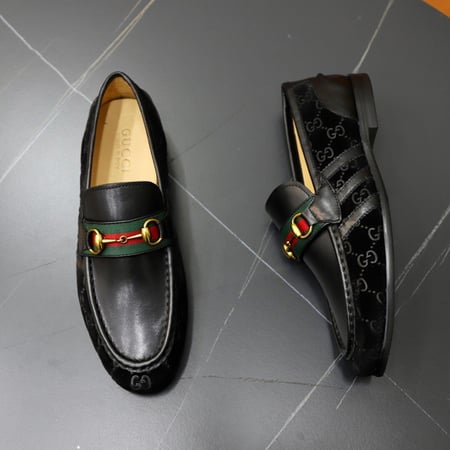 حذاء رجالي ماركة ‏Gucci