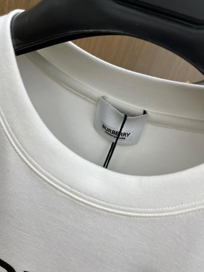 تي شيرت رجالي ماركة Burberry