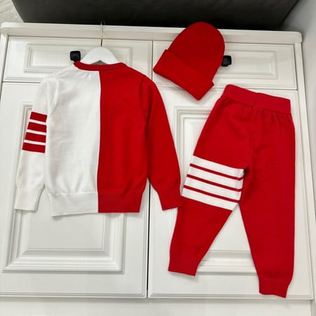 طقم اطفال ماركة Tory burch