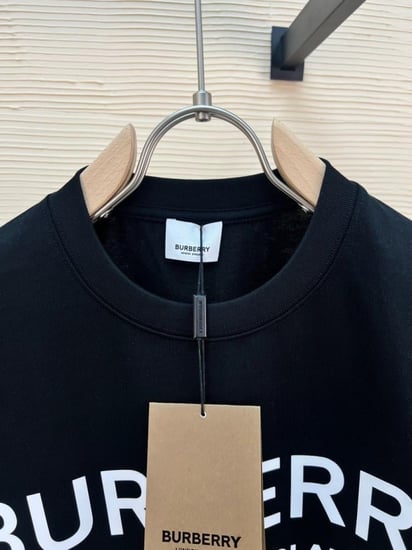 تي شيرت ماركة Burberry