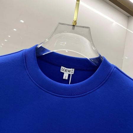 سويت شيرت ماركة Loewe