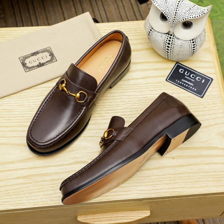 حذاء رجالي ماركة ‏Gucci