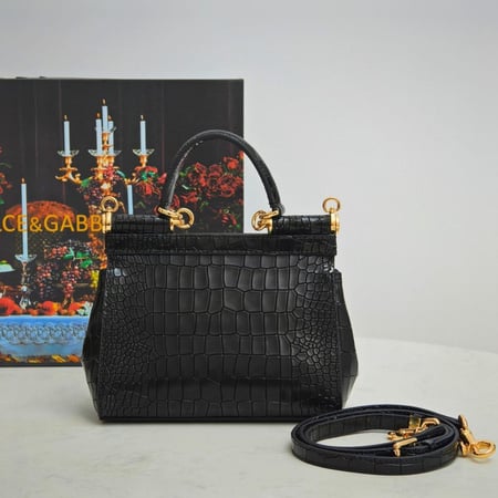 شنطة نسائية ماركة D&G