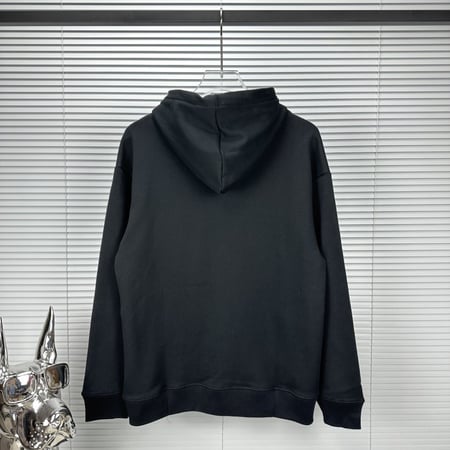 بلوفر ماركة Loewe