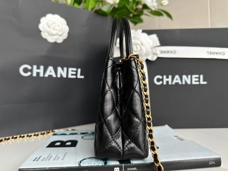 شنطة نسائية ماركة Chanel